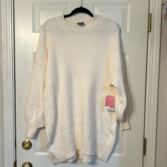 ARULA Sweaters - NWT Arula Sofia sweater, Arula size A